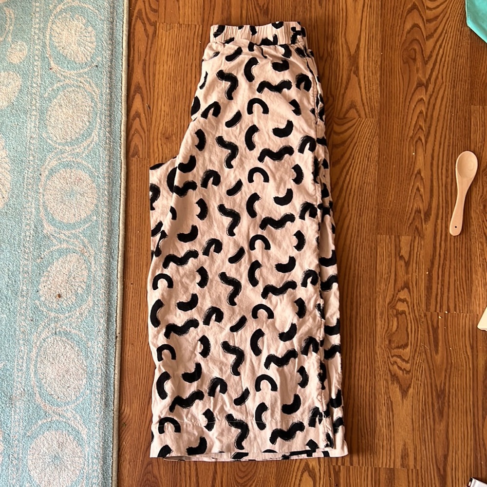 Beige & Black Cropped Dress Pants